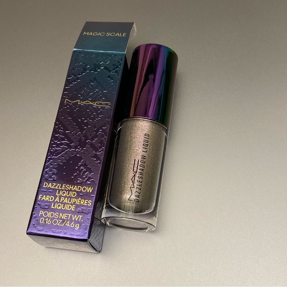 MAC Dazzleshadow Liquid Eyeshadow “Magic Scale”